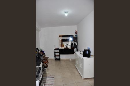Kitnet / studio - Cozinha de casa para alugar com 1 quarto, 80m² em Anhanguera, São Paulo
