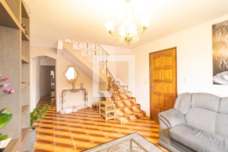 Sala de casa à venda com 3 quartos, 300m² em Cidade Industrial de Curitiba, Curitiba