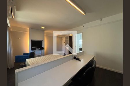 Studio de kitnet/studio para alugar com 1 quarto, 31m² em Indianópolis, São Paulo