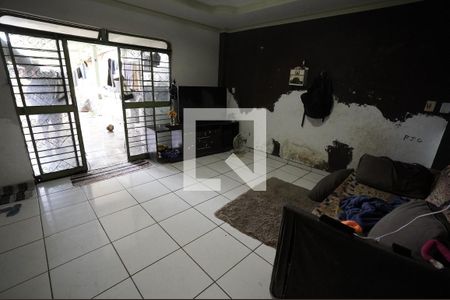 Casa à venda com 4 quartos, 150m² em Loteamento Goiania Viva, Goiânia