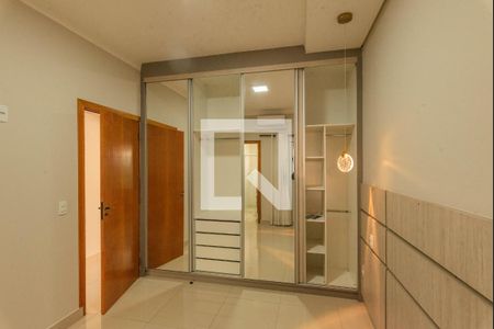 Suíte de casa para alugar com 3 quartos, 200m² em Jardim Ipaussurama, Campinas