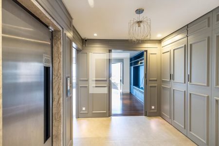 Hall de entrada de apartamento para alugar com 3 quartos, 198m² em Perdizes, São Paulo