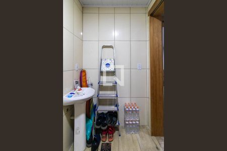 Banheiro de casa à venda com 1 quarto, 385m² em Guarujá, Porto Alegre