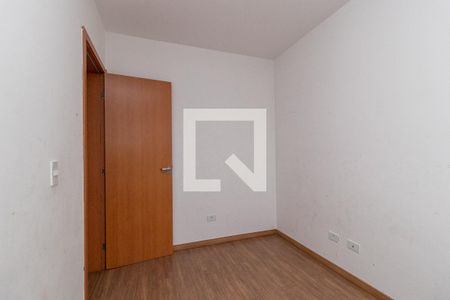 Quarto 1 de apartamento para alugar com 2 quartos, 41m² em Santo Antônio, São José dos Pinhais