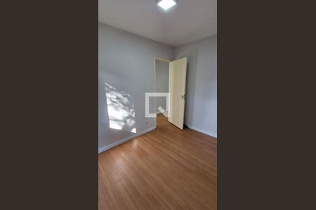 Quarto de apartamento para alugar com 2 quartos, 59m² em Cemucam, Cotia