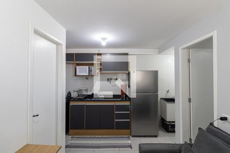 Sala/Cozinha/Área de Serviço  de apartamento para alugar com 1 quarto, 26m² em Penha de França, São Paulo