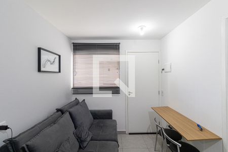 Sala/Cozinha/Área de Serviço  de apartamento para alugar com 1 quarto, 26m² em Penha de França, São Paulo