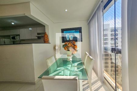 Apartamento para alugar com 2 quartos, 90m² em Barra Funda, Guarujá