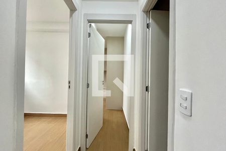 Corredor de apartamento para alugar com 2 quartos, 39m² em Vila Paulista, São Paulo