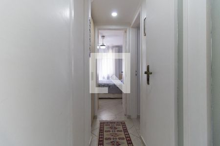 Corredor de apartamento à venda com 2 quartos, 60m² em Vila Santo Estefano, São Paulo