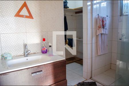 Banheiro da Suíte de casa à venda com 4 quartos, 360m² em Residencial Jardim Colorado, Goiânia