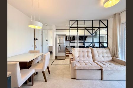 Sala de apartamento para alugar com 1 quarto, 46m² em Campo Belo, São Paulo