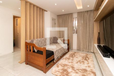 Sala de casa de condomínio à venda com 3 quartos, 165m² em Campo Comprido, Curitiba