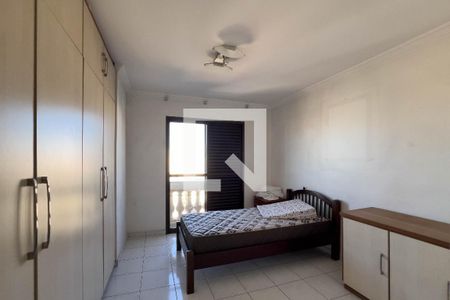 Quarto 1 de apartamento para alugar com 3 quartos, 252m² em Vila Monumento, São Paulo