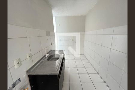 Cozinha de apartamento para alugar com 1 quarto, 45m² em Pavuna, Nilópolis