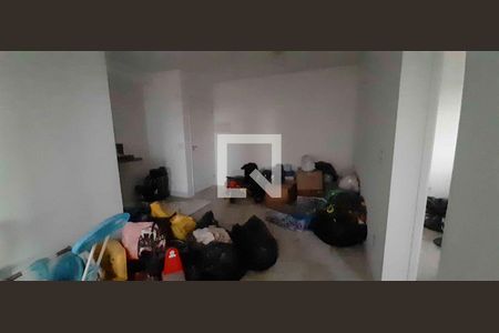 Apartamento à venda com 2 quartos, 44m² em Quitaúna, Osasco