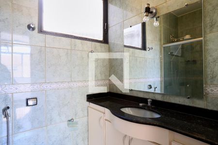Banheiro da Suíte de apartamento para alugar com 3 quartos, 96m² em Cidade Nova, Belo Horizonte