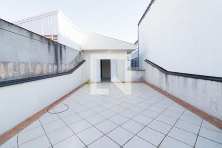 Suíte 1 de casa para alugar com 3 quartos, 340m² em Ayrosa, Osasco