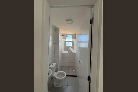 Banheiro de apartamento para alugar com 1 quarto, 41m² em Parque Santa Rosa, Suzano