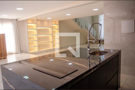 Cozinha de casa de condomínio para alugar com 4 quartos, 402m² em Residencial Goiânia Golfe Clube, Goiânia