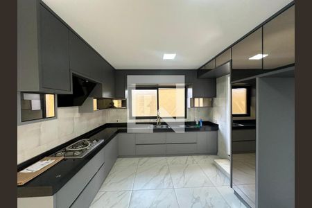 Cozinha de casa de condomínio para alugar com 4 quartos, 402m² em Residencial Goiânia Golfe Clube, Goiânia