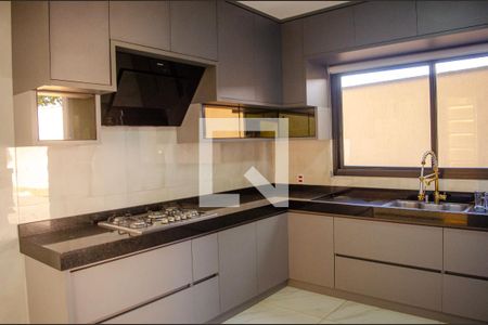 Cozinha de casa de condomínio para alugar com 4 quartos, 402m² em Residencial Goiânia Golfe Clube, Goiânia