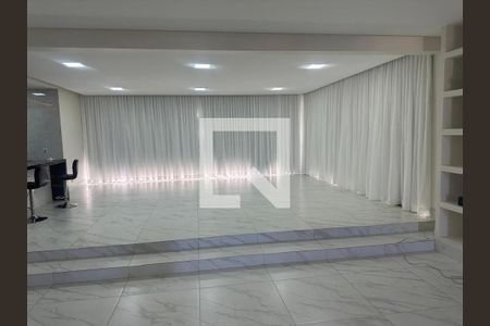 Sala de casa de condomínio para alugar com 4 quartos, 402m² em Residencial Goiânia Golfe Clube, Goiânia