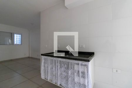 Studio de kitnet/studio para alugar com 0 quarto, 31m² em Jardim Santa Maria, Guarulhos