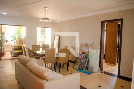 Casa de Condomínio para alugar com 8 quartos, 538m² em Residencial Aldeia do Vale, Goiânia