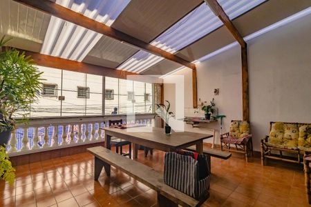 Casa para alugar com 3 quartos, 350m² em Vila Imperio, São Paulo