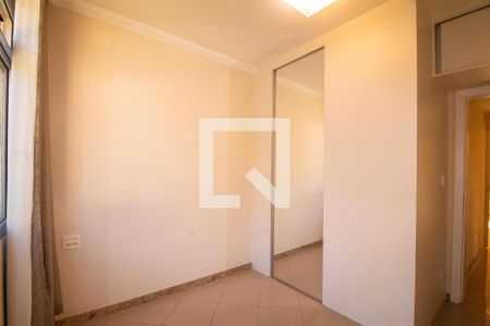 Quarto 01 - Suite 01  de apartamento para alugar com 3 quartos, 120m² em Jardim America, Belo Horizonte