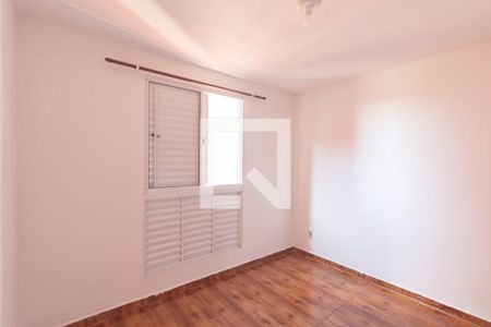 Quarto 2 de apartamento para alugar com 2 quartos, 41m² em Conjunto Habitacional Barro Branco Ii, São Paulo
