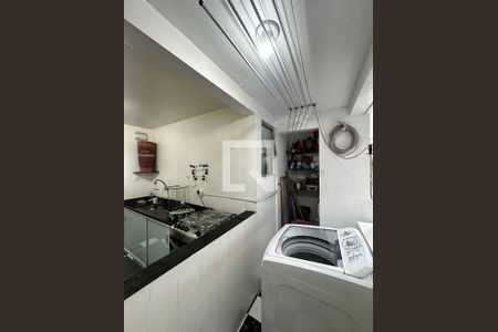 Cozinha de apartamento à venda com 2 quartos, 58m² em Padre Eustáquio, Belo Horizonte