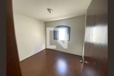 Quarto de casa para alugar com 3 quartos, 195m² em Saraiva, Uberlândia