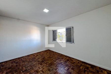 Quarto 1 - Suíte de casa à venda com 3 quartos, 200m² em Vila Invernada, São Paulo