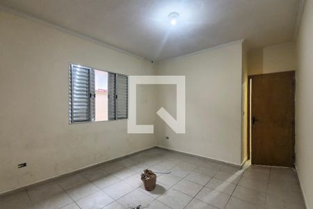Suite de casa para alugar com 2 quartos, 75m² em Jardim Melvi, Praia Grande