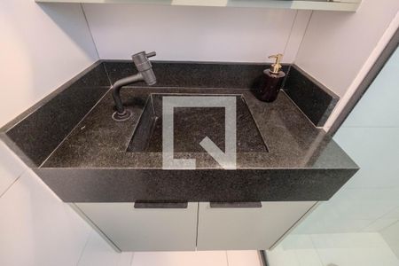 Banheiro de apartamento para alugar com 1 quarto, 25m² em Bela Vista, São Paulo