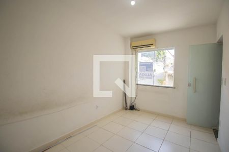 Suíte 1 de apartamento para alugar com 2 quartos, 52m² em Paraíso, São Gonçalo