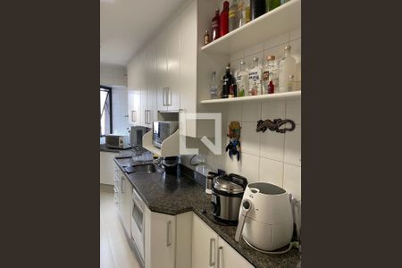 Cozinha de apartamento para alugar com 3 quartos, 117m² em Cambuí, Campinas