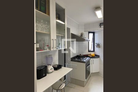 Apartamento para alugar com 3 quartos, 117m² em Cambuí, Campinas