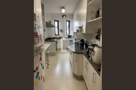 Apartamento para alugar com 3 quartos, 117m² em Cambuí, Campinas