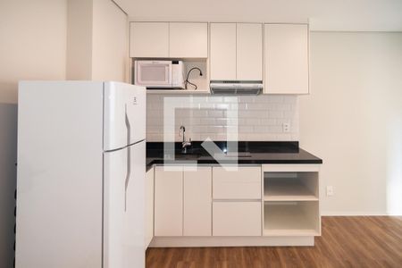 Sala / Cozinha de kitnet/studio para alugar com 1 quarto, 32m² em Bela Vista, São Paulo