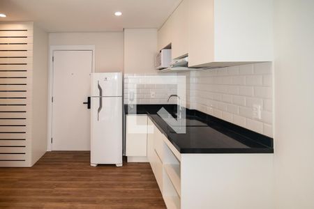 Sala / Cozinha de kitnet/studio para alugar com 1 quarto, 32m² em Bela Vista, São Paulo