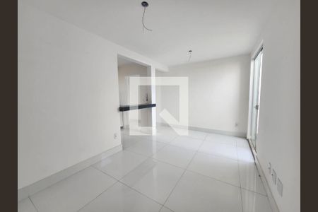 Cozinha de apartamento para alugar com 2 quartos, 184m² em Cabral, Contagem