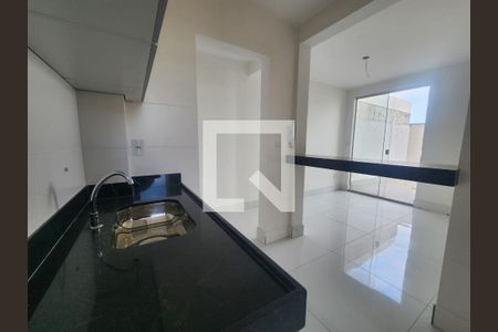Cozinha de apartamento para alugar com 2 quartos, 184m² em Cabral, Contagem