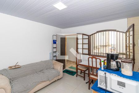 Casa para alugar com 1 quarto, 40m² em Brás de Pina, Rio de Janeiro