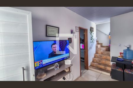 Sala de casa para alugar com 2 quartos, 80m² em Brás de Pina, Rio de Janeiro
