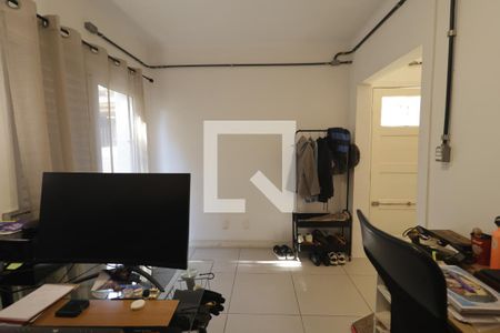 Escritório de casa para alugar com 4 quartos, 180m² em Jardim da Gloria, São Paulo
