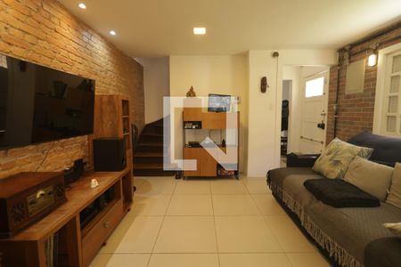 Sala de casa para alugar com 4 quartos, 180m² em Jardim da Gloria, São Paulo