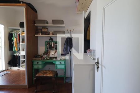 Quarto 1 (Closet) de casa para alugar com 4 quartos, 180m² em Jardim da Gloria, São Paulo